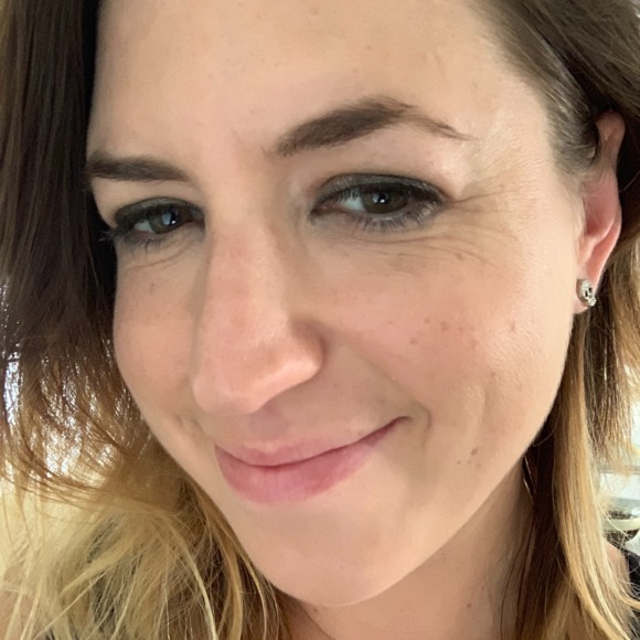 Meet your Posher, Erica - Picture 1 of 1